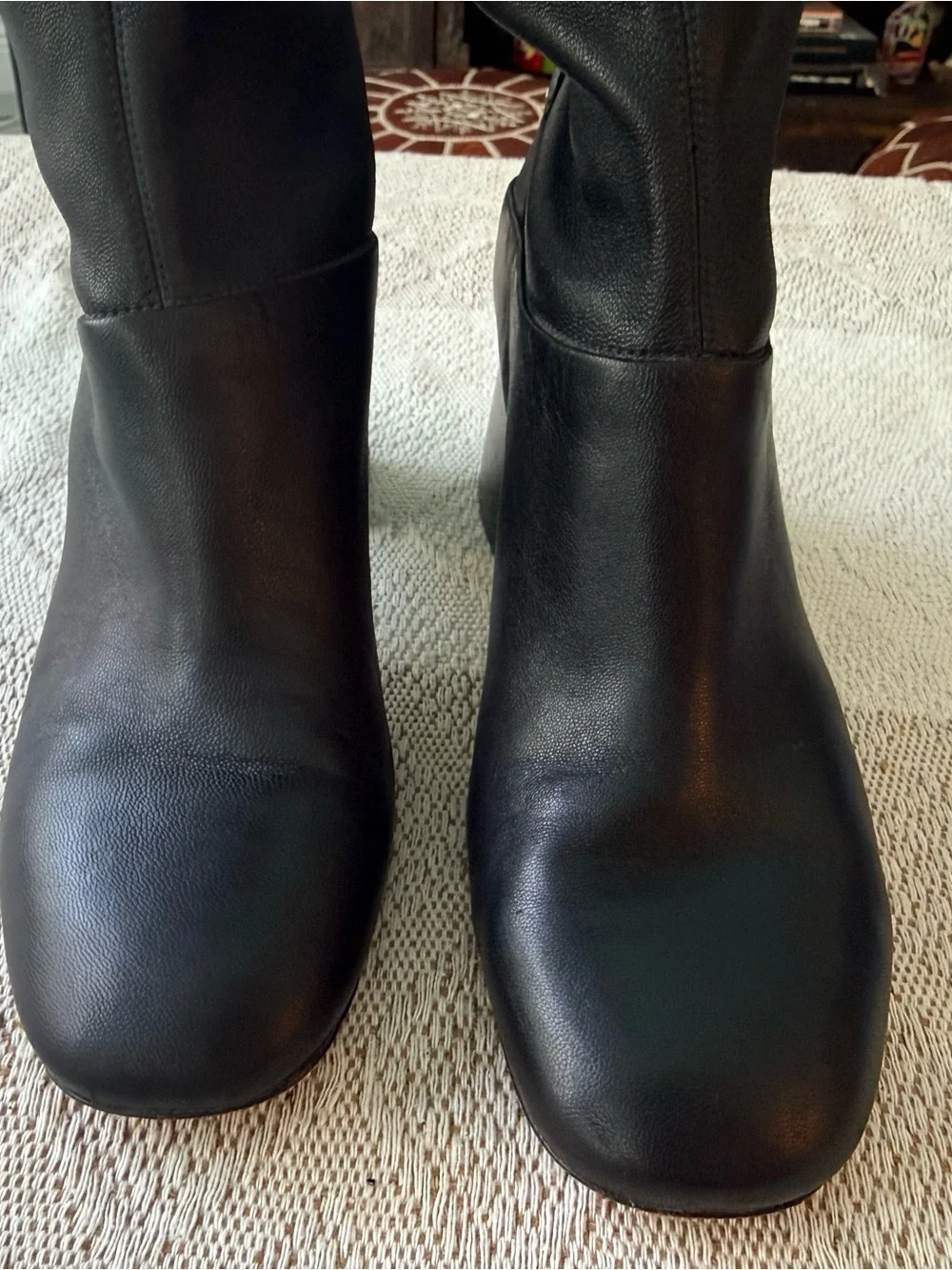 Tory Burch Cap Toe Black Leather Stretch Knee-High Boots Gold Logo Size 7.5M